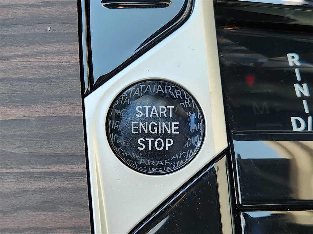 2023 BMW X7 xDrive40i White at Ultimate Motorsports