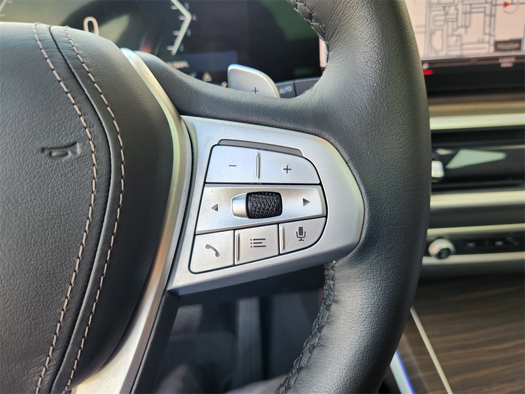 2023 BMW X7 xDrive40i White at Ultimate Motorsports