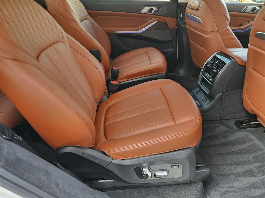 2023 BMW X7 xDrive40i White at Ultimate Motorsports