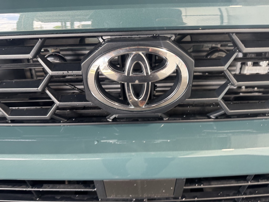 Thumbnail: 2025 Toyota 4Runner - 14