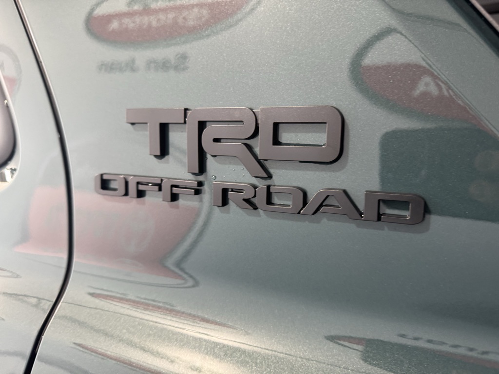 Thumbnail: 2025 Toyota 4Runner - 16