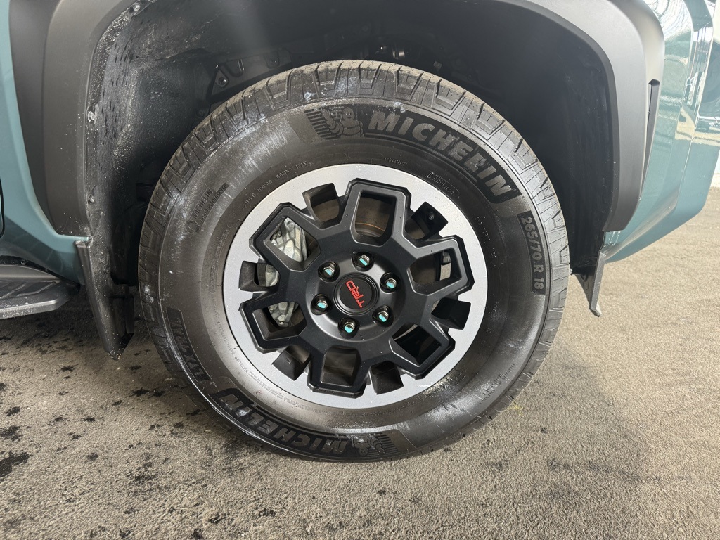 Thumbnail: 2025 Toyota 4Runner - 7