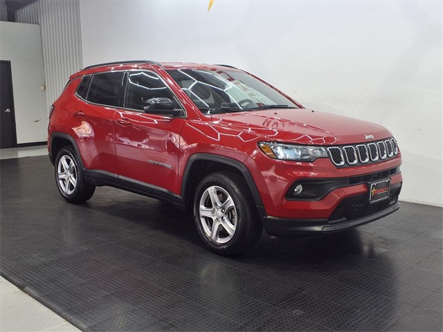 2024 Jeep Compass Latitude - 2