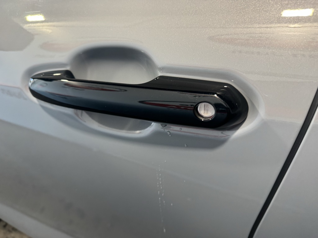 Thumbnail: 2025 Toyota Highlander - 15