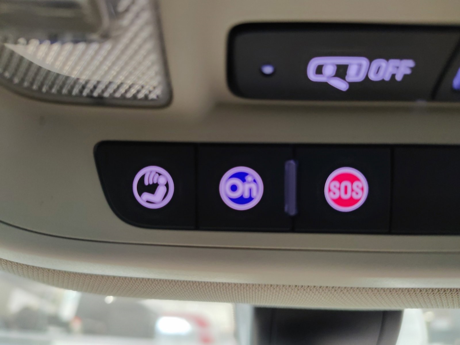 Used Car 2020 Buick Enclave  Essence For Sale Under $25,000 In San Antonio, Texas