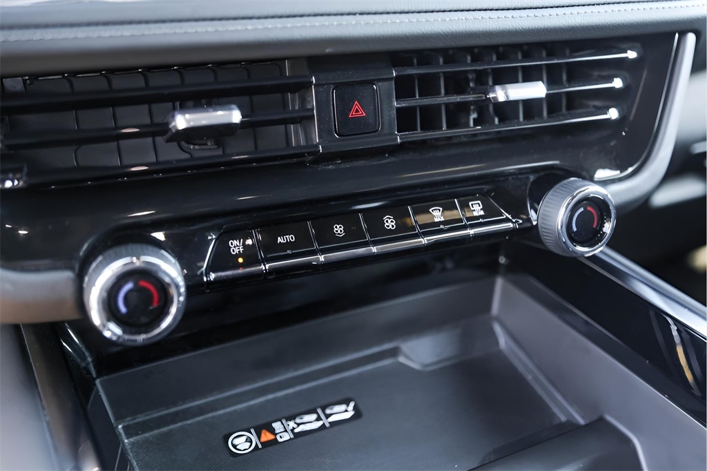 Used Car 2025 Chevrolet Suburban  Z71 For Sale Under $80,000 In Austin, Texas