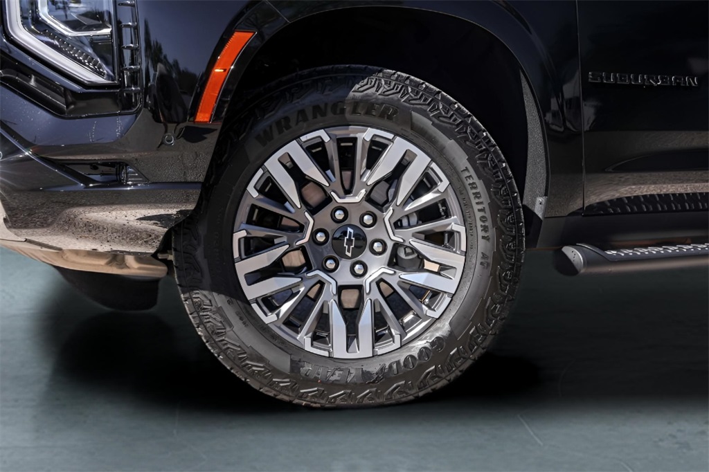 Used Car 2025 Chevrolet Suburban  Z71 For Sale Under $80,000 In Austin, Texas