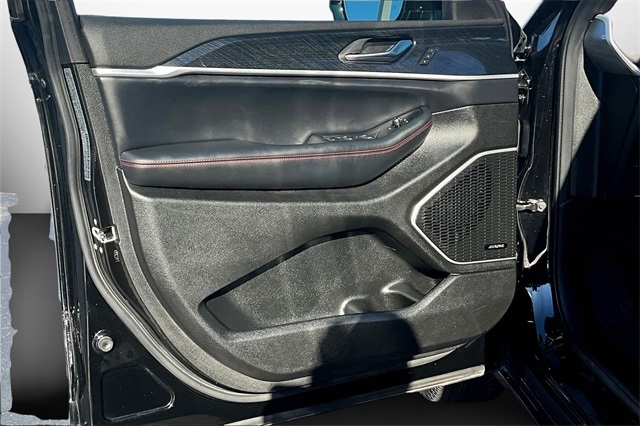 Used 2022 Jeep Grand Cherokee For Sale in Gloucester, MA