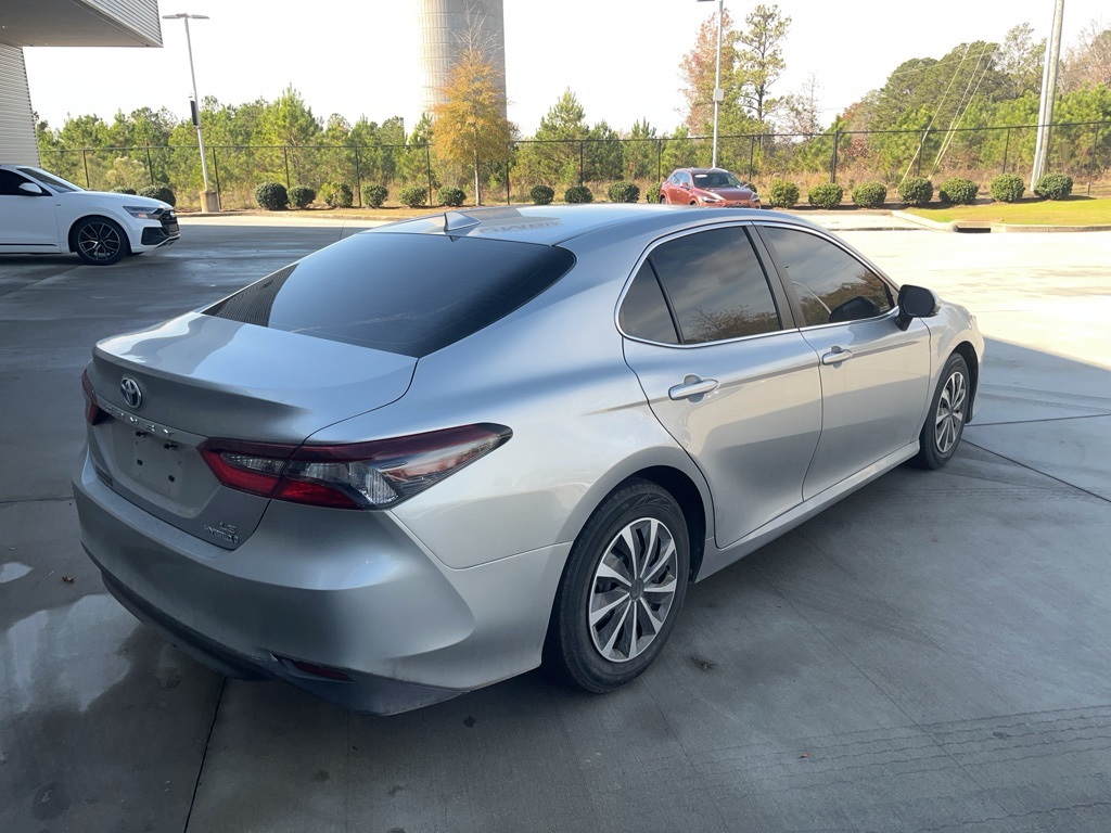 2022 Toyota Camry Hybrid LE photo 4