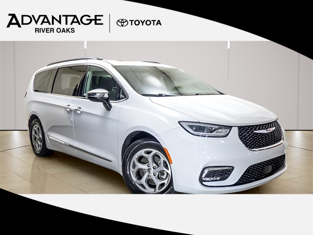 2023 Chrysler Pacifica Limited FWD