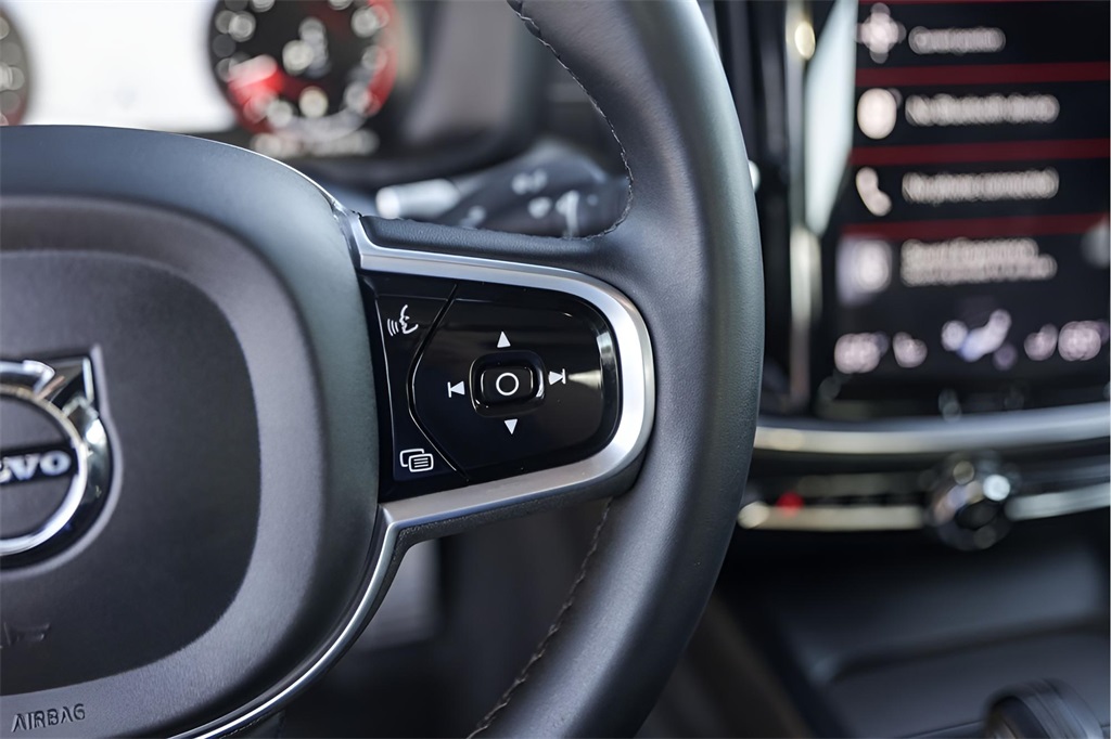 Used Car 2022 Volvo S60  B5 R-design For Sale Under $30,000 In Austin, Texas