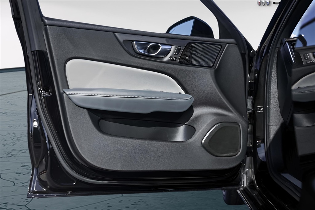 Used Car 2022 Volvo S60  B5 R-design For Sale Under $30,000 In Austin, Texas