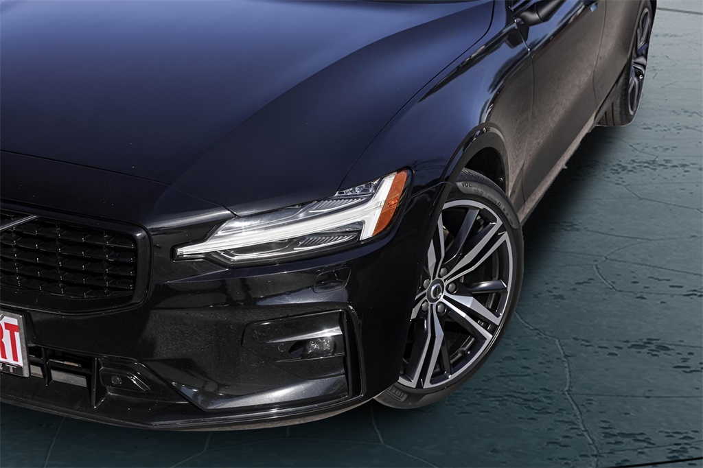 Used Car 2022 Volvo S60  B5 R-design For Sale Under $30,000 In Austin, Texas