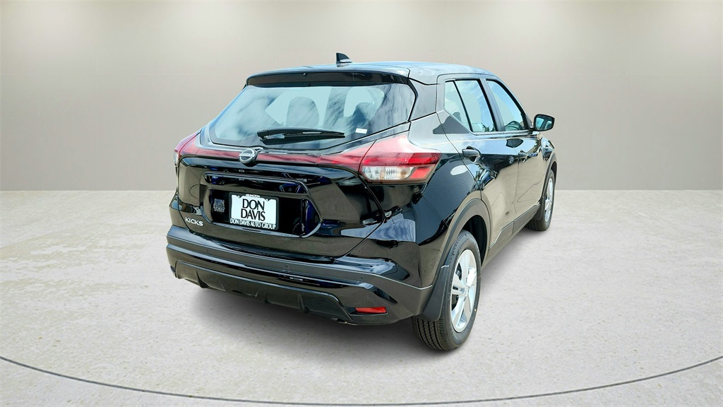 2025 Nissan Kicks Play