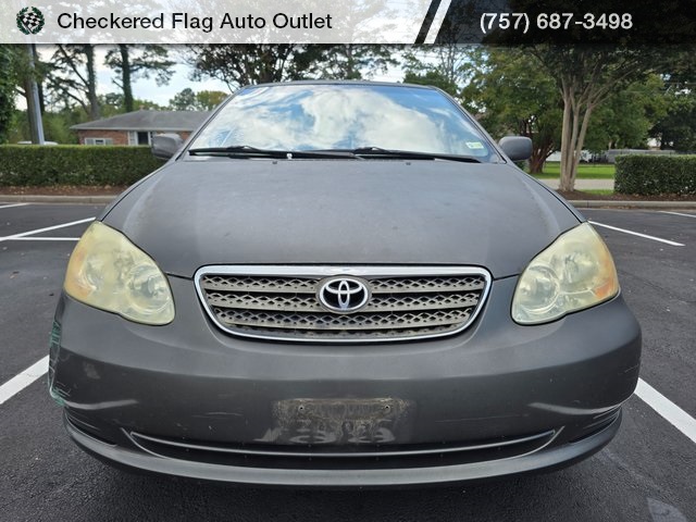 2005 Toyota Corolla LE photo 2