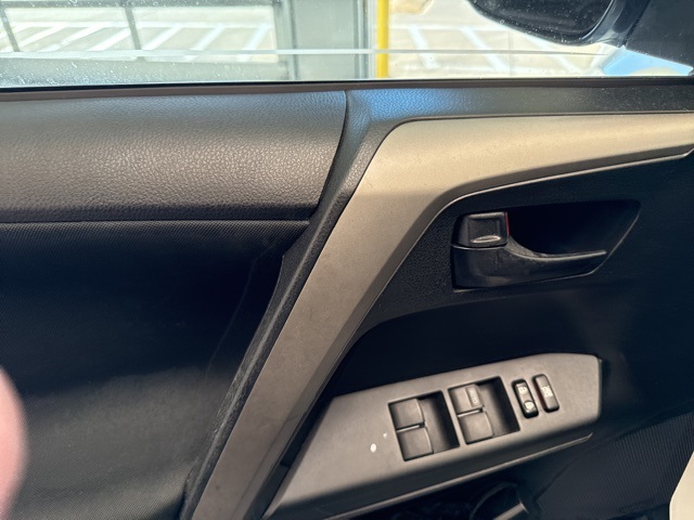 2016 Toyota RAV4 LE White at Emmons Autoplex