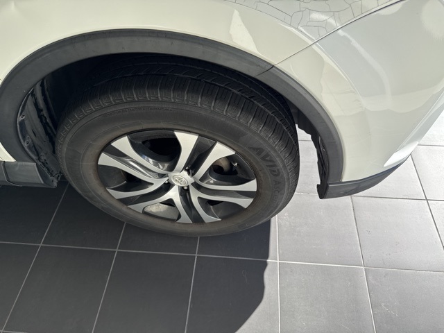2016 Toyota RAV4 LE White at Emmons Autoplex