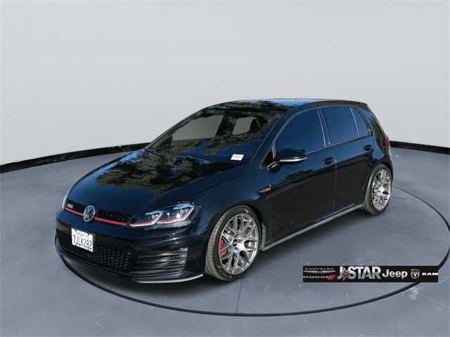 2015 Volkswagen Golf GTI 2.0T SE 4-Door FWD