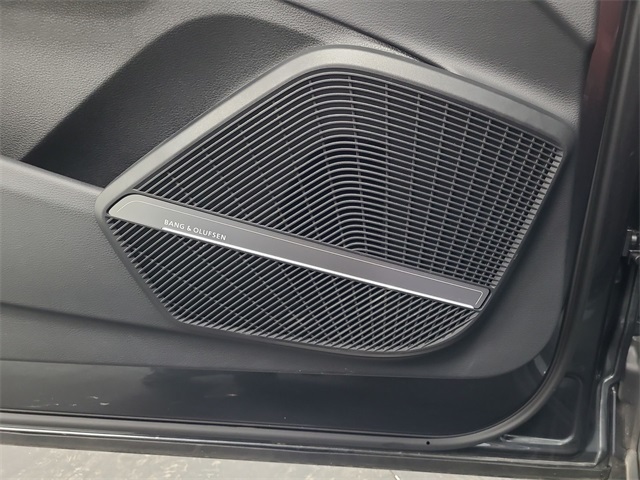 2024 – Audi – SQ5