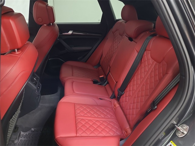 2024 – Audi – SQ5