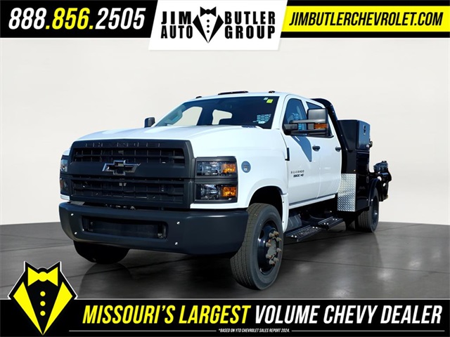 2023 Chevrolet Silverado 4500 Medium Duty Chassis Cab Work Truck's photo