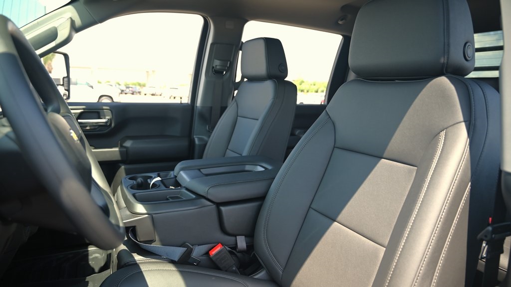 2025 Chevrolet Silverado 3500HD Work Truck White at Traditions Chevrolet