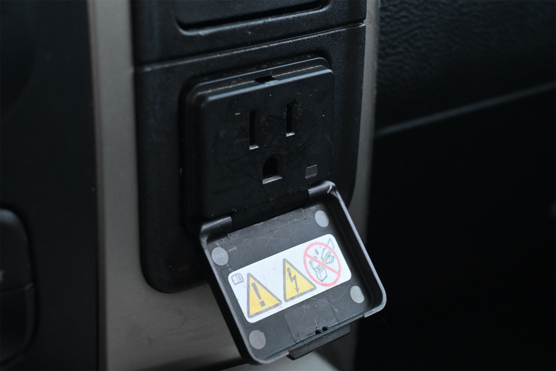 2015 Ram 1500 Lone Star White at Victoria Chrysler Dodge Jeep Ram