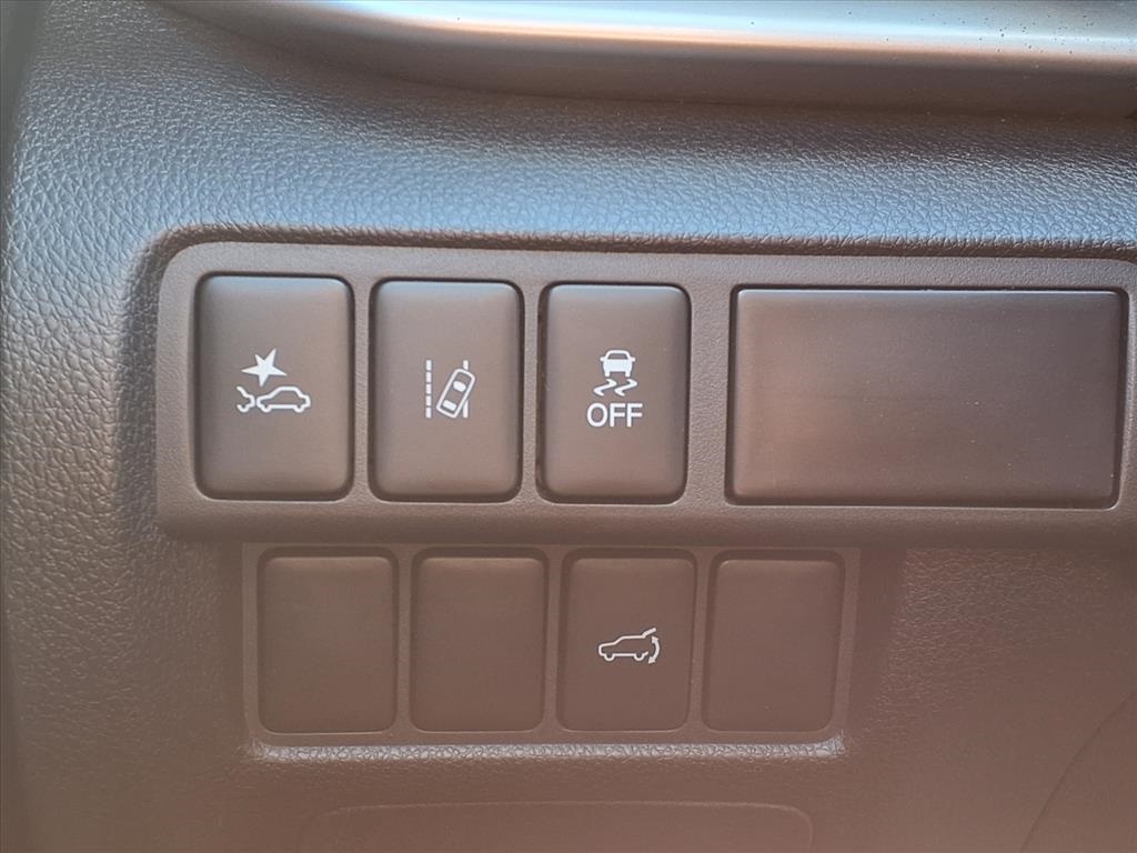 2024 Mitsubishi Eclipse Cross  Silver at Toyota of Victoria