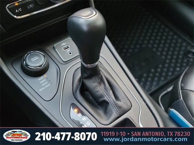 Used Car 2022 Jeep Cherokee  X For Sale Under $25,000 In San Antonio, Texas