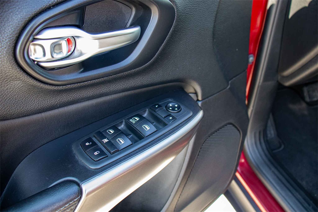 Used Car 2020 Jeep Cherokee  Latitude For Sale Under $20,000 In San Marcos, Texas