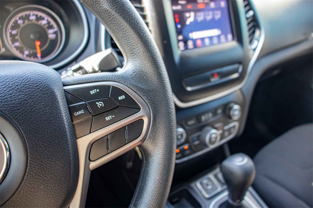 Used Car 2020 Jeep Cherokee  Latitude For Sale Under $20,000 In San Marcos, Texas