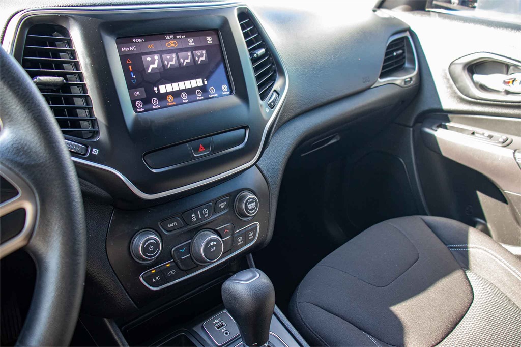 Used Car 2020 Jeep Cherokee  Latitude For Sale Under $20,000 In San Marcos, Texas