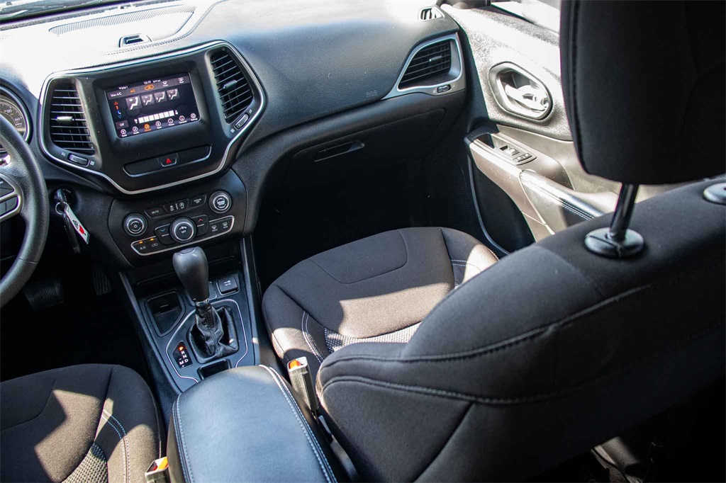 Used Car 2020 Jeep Cherokee  Latitude For Sale Under $20,000 In San Marcos, Texas
