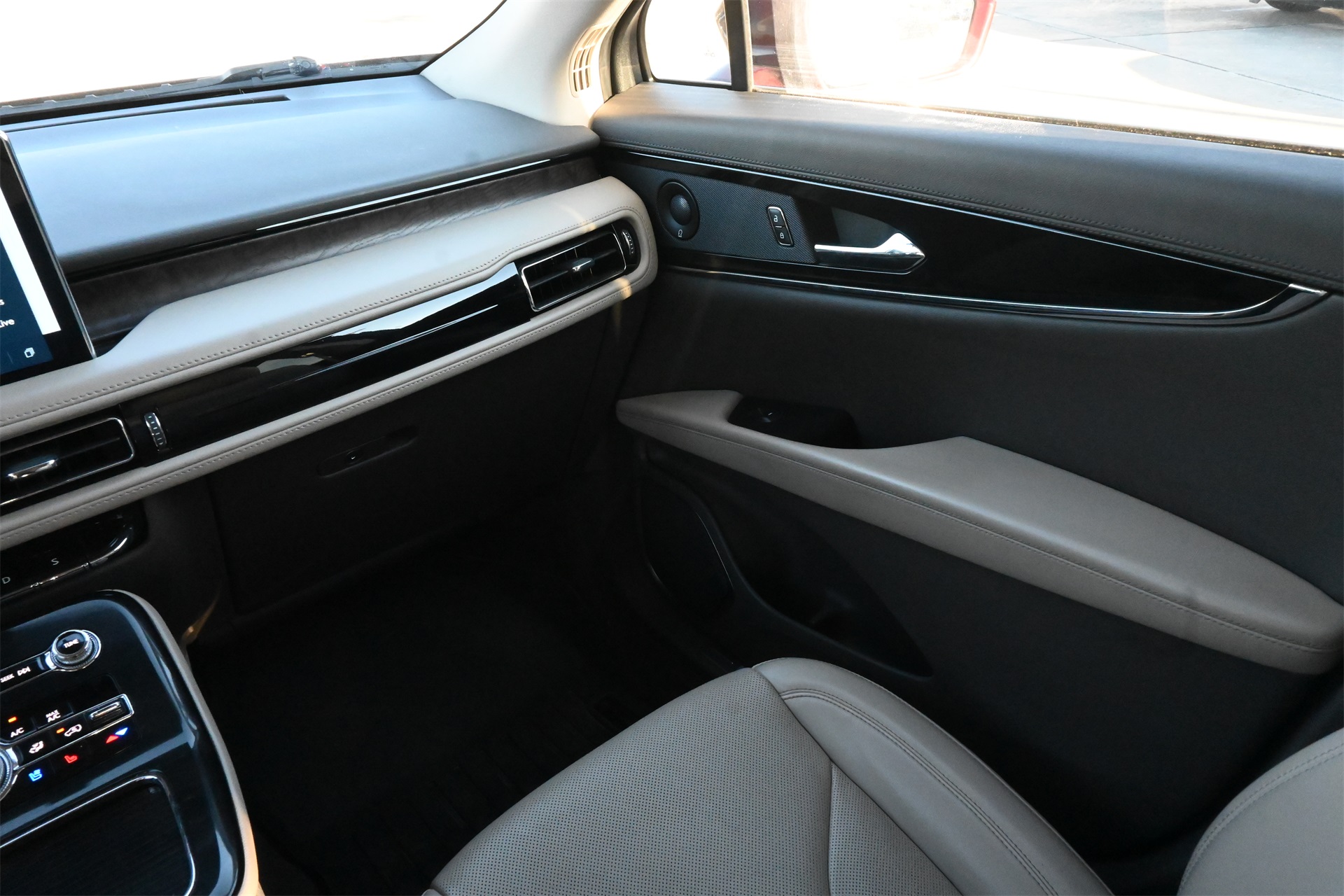 2022 Lincoln Nautilus Reserve Red at Classic Chevrolet Galveston