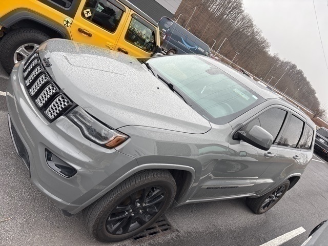 2020 Jeep Grand Cherokee Altitude 4WD
