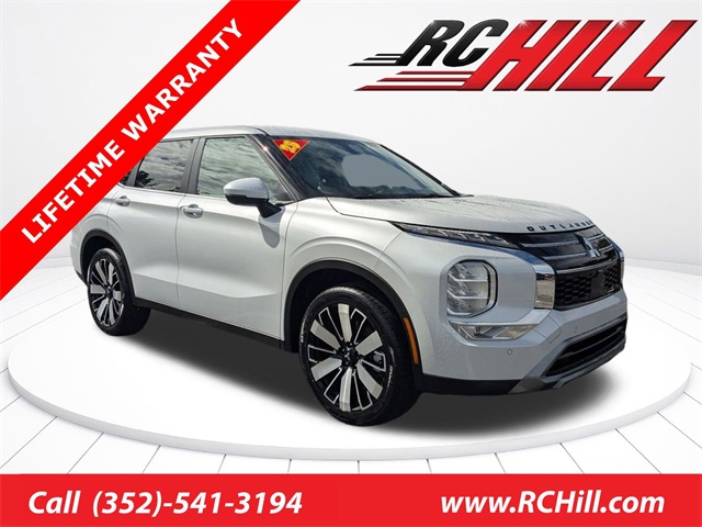 2025 Mitsubishi Outlander SE