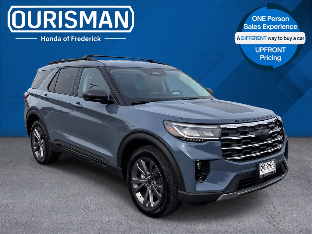 2025 Ford Explorer Active AWD