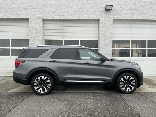 2025 Ford Explorer Platinum AWD
