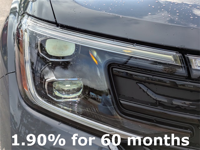 2025 Volkswagen Atlas 2.0T SEL Premium R-Line - 9