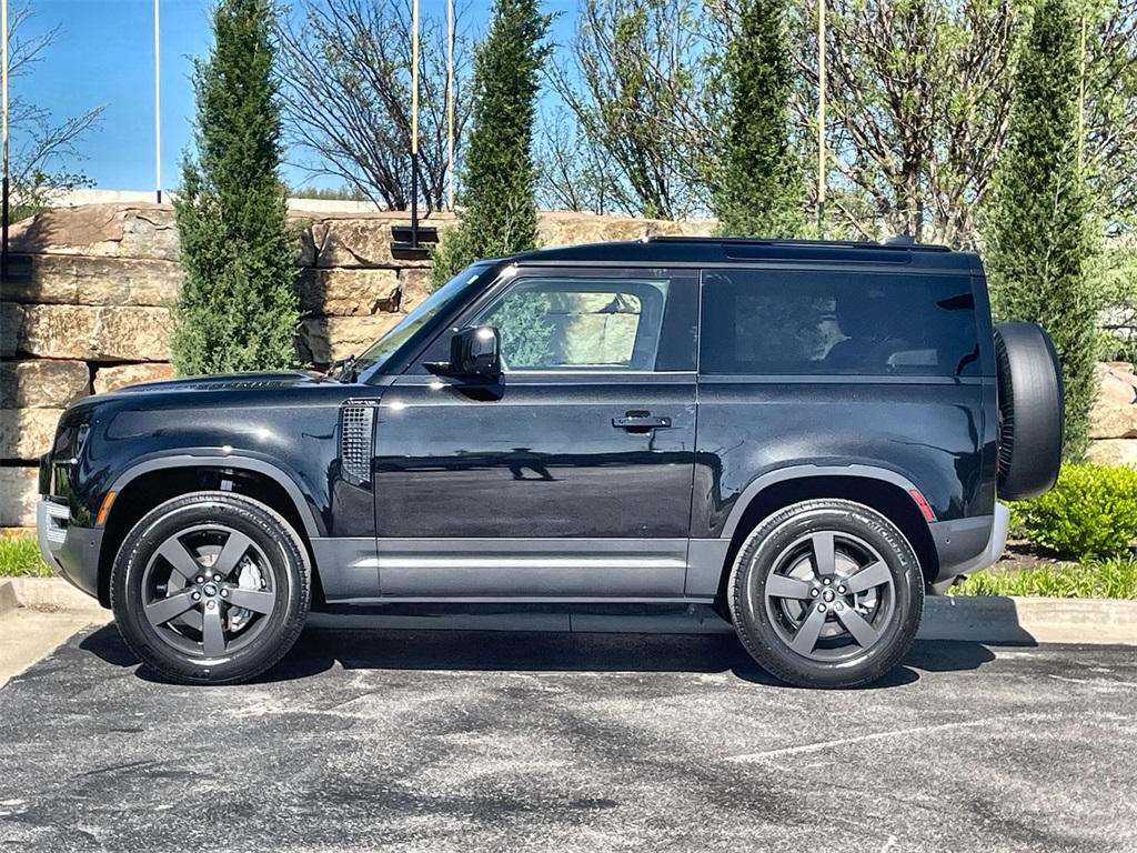2023 Land Rover Defender 90 SE AWD