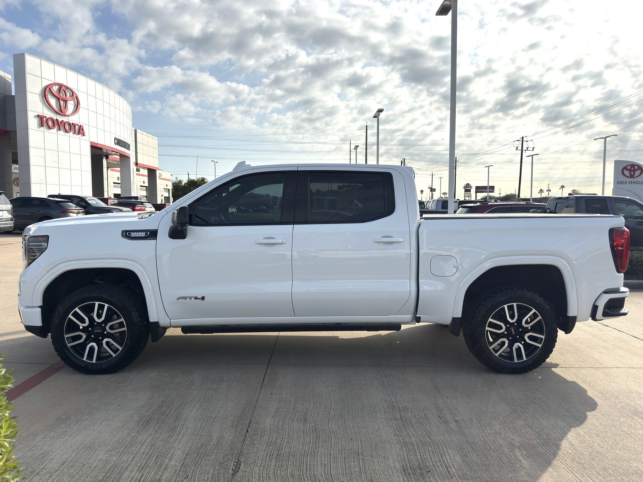 2024 GMC Sierra 1500 AT4 White at Cook Ford