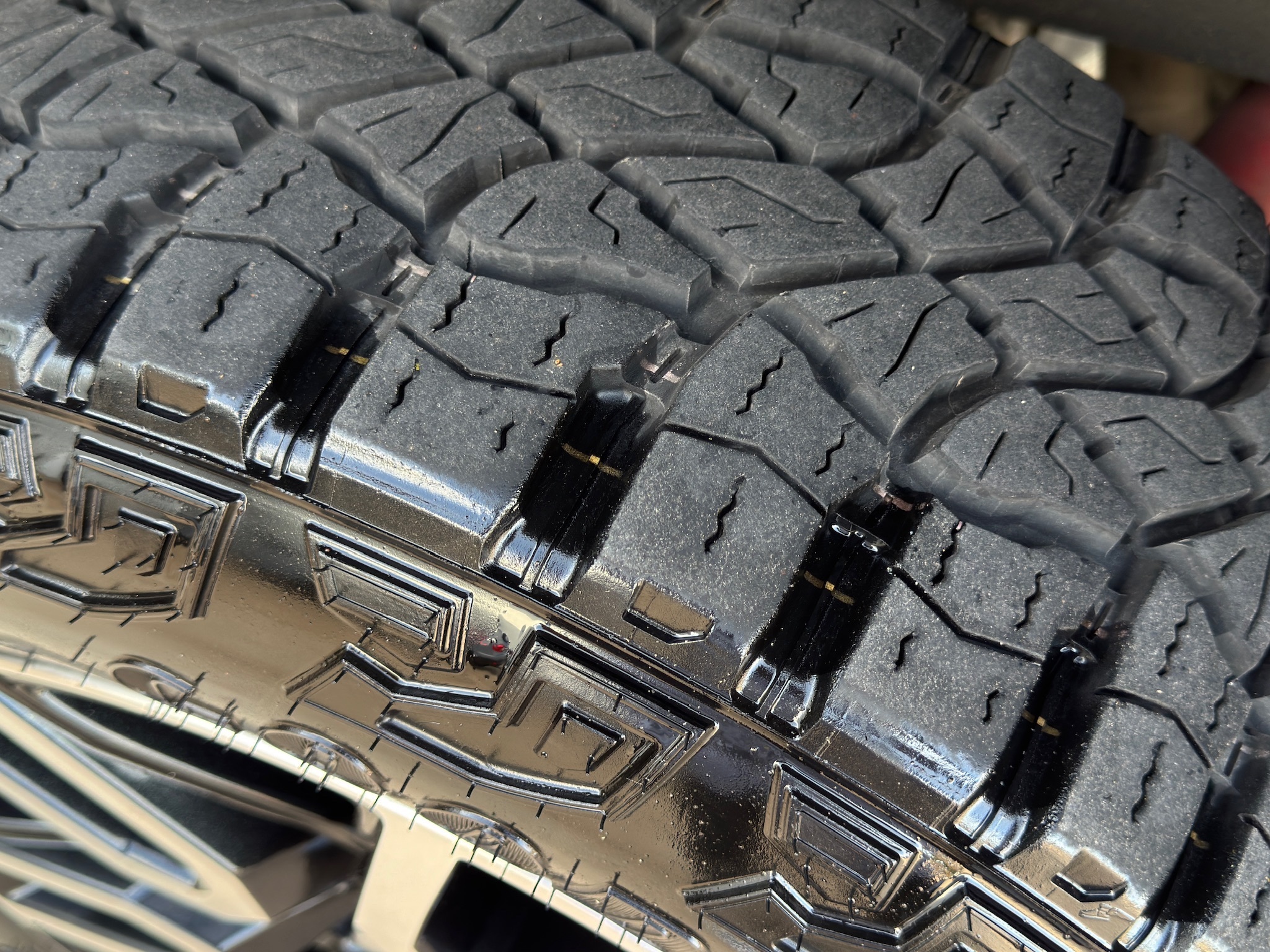 2024 GMC Sierra 1500 AT4 White at Cook Ford