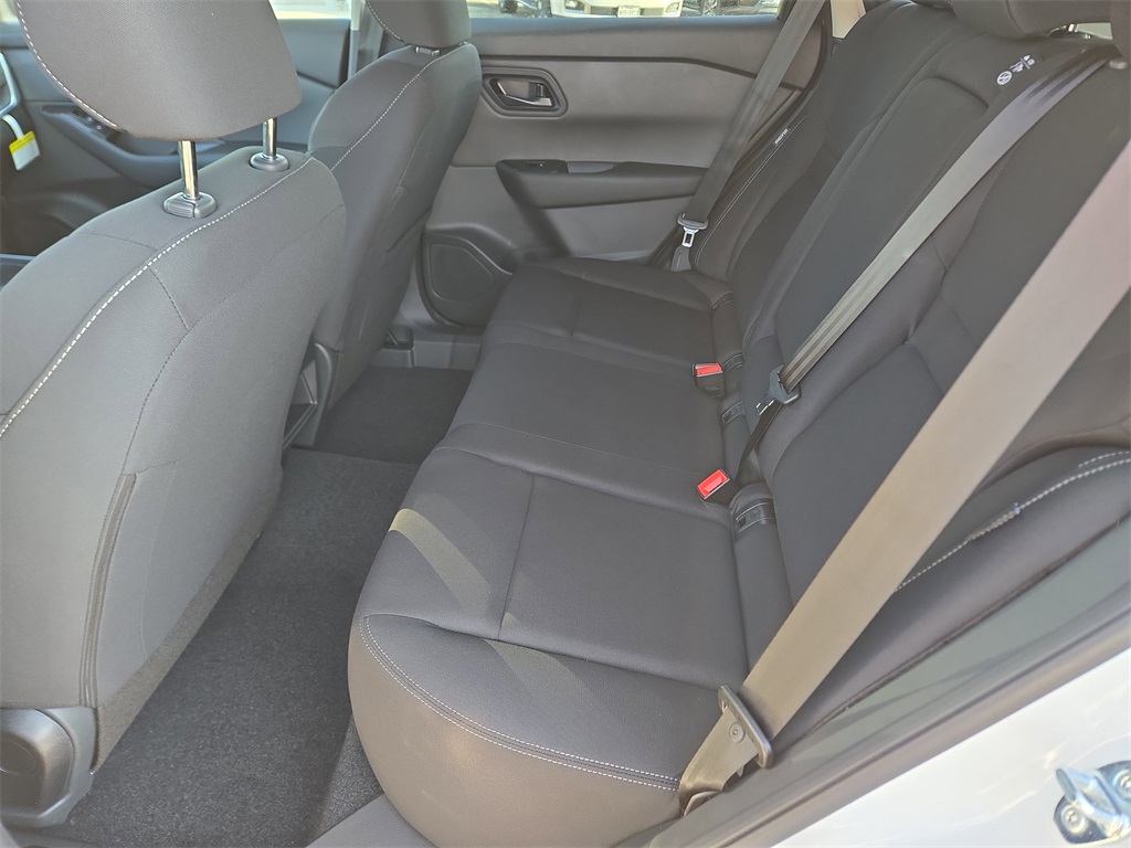 2026 Nissan Rogue S - 7