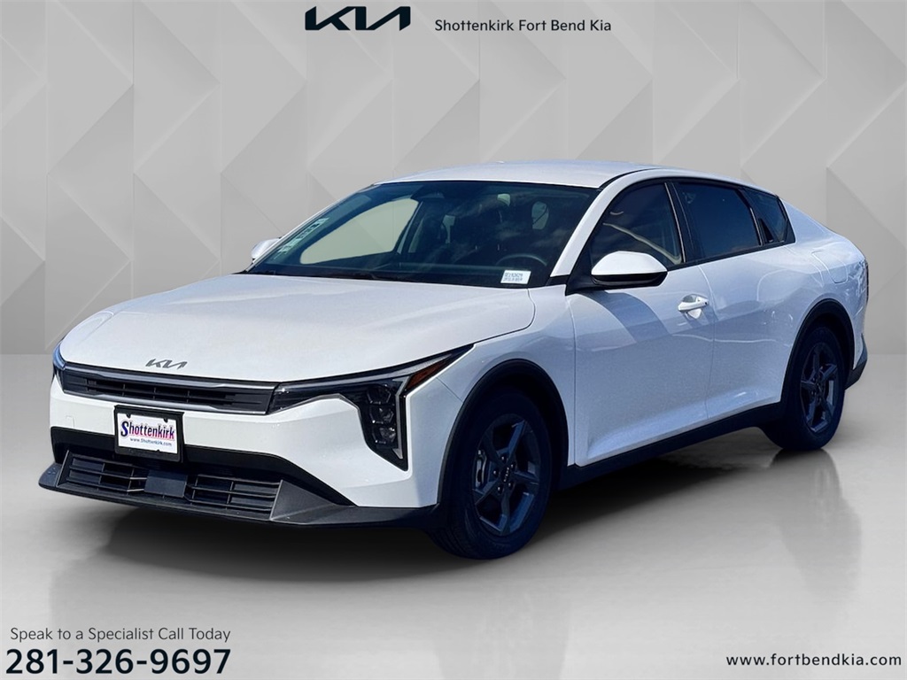 2025 Kia K4 LXS FWD