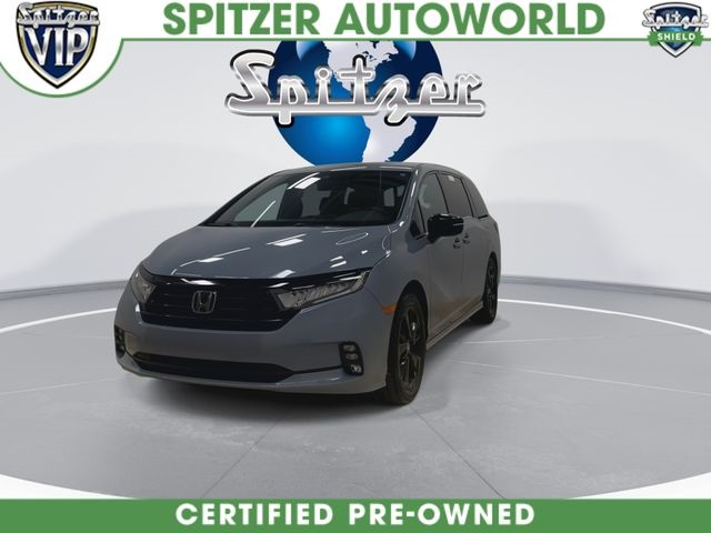 View vehicle photo 4