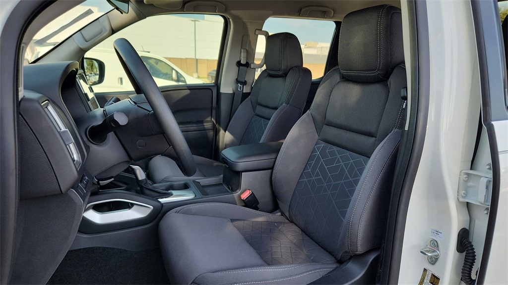 2025 Nissan Frontier