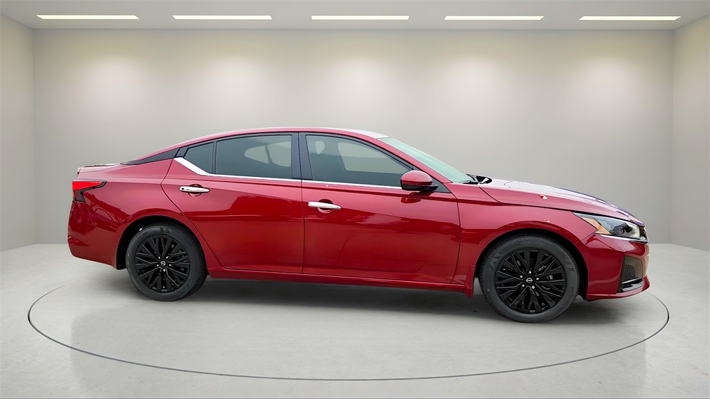 2025 Nissan Altima