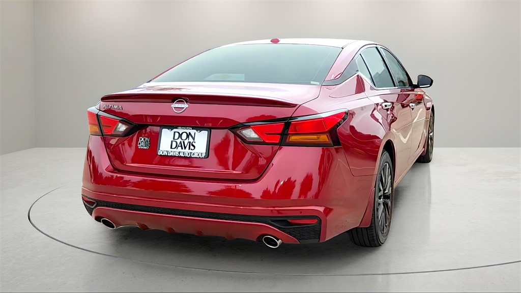 2025 Nissan Altima