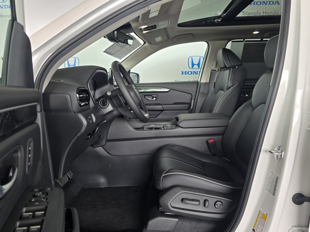 Thumbnail: 2025 Honda Pilot - 10