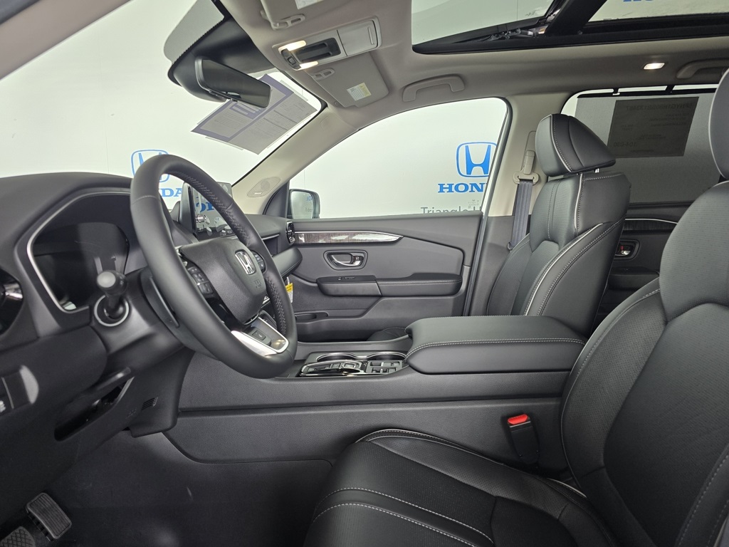 Thumbnail: 2025 Honda Pilot - 12